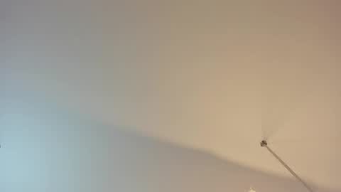 Mia online show from December 16, 3:14 am