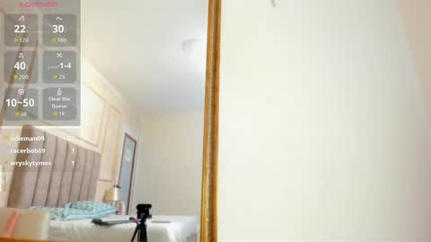 miaaffox online show from January 9, 8:47 pm