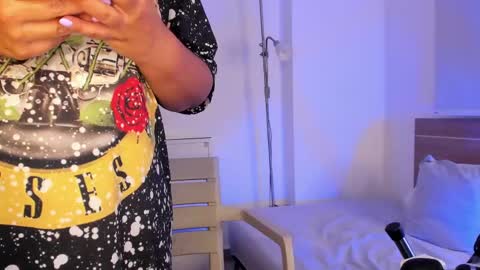 IG Yojanagomez  online show from June 3, 11:21 pm