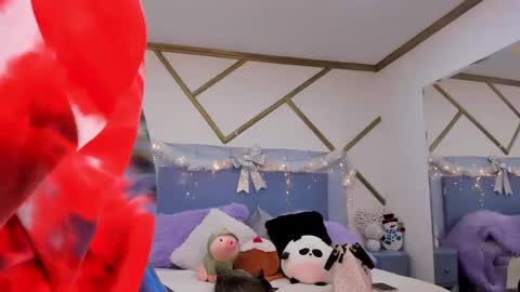 Mia 3 online show from December 12, 2:37 am