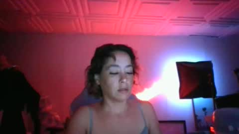 miaellababy online show from April 22, 2:08 am