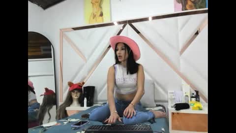 Mia Harper online show from May 6, 3:01 am