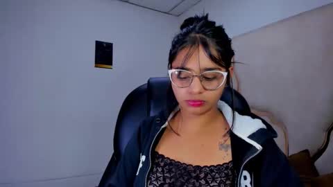 miahsex69 online show from November 10, 8:28 am