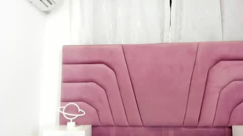 Snapshot of miajhonsonx chatting on October 21, 1:27 pm miajhonsonx online show from October 21, 1:27 pm