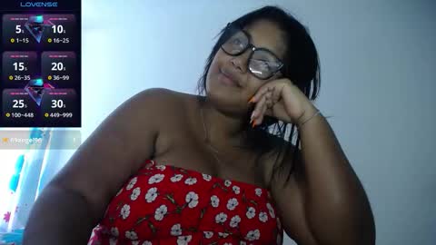 miajoseph_ online show from October 23, 9:04 pm