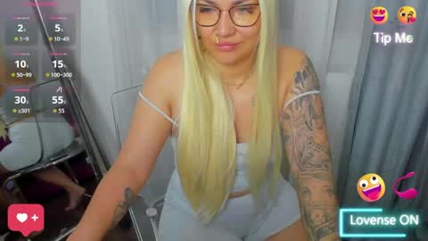 Mia Kittyy online show from April 11, 10:03 pm