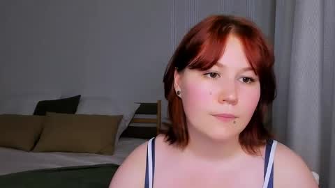 mialacrice online show from May 23, 11:28 am