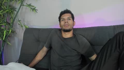 Mia online show from October 26, 7:57 pm