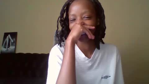 Muffin online show from April 19, 10:23 pm