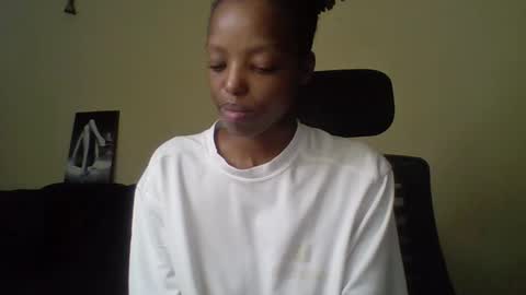 Muffin online show from April 27, 9:34 pm