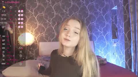 Mia online show from March 11, 5:05 pm