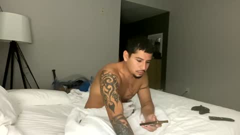 miamiclos1 online show from January 17, 11:27 am