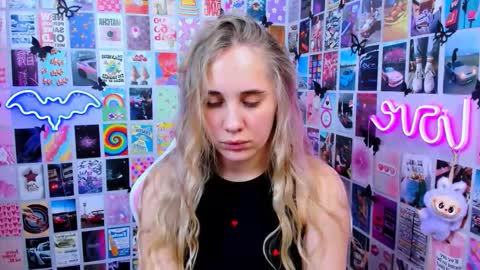 miamilas online show from January 12, 2:13 pm