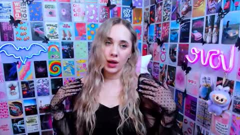 miamilas online show from March 18, 3:29 pm