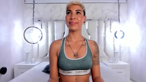 Mia Morgann online show from February 26, 2:59 pm