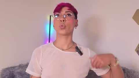 Mia Morgann online show from November 25, 1:54 pm