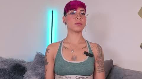 Mia Morgann online show from November 30, 12:34 pm