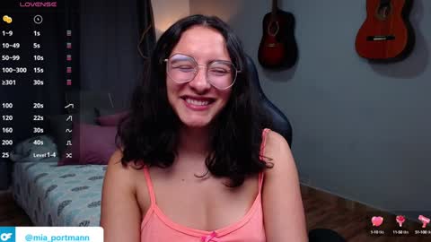 MIAPORTMANN online show from December 9, 3:11 pm