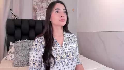 miavelvet1 online show from February 24, 2:20 pm