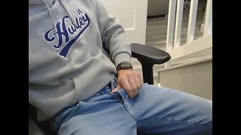 mic6969mic online show from November 19, 3:22 pm