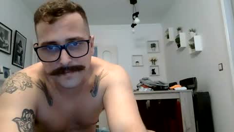 MILO MIAMI online show from July 20, 5:15 pm