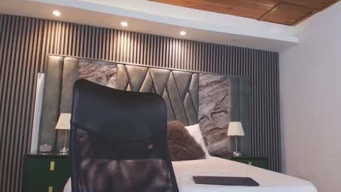 Michael online show from February 1, 9:12 pm