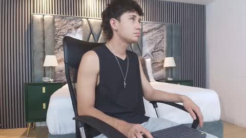 Michael online show from March 7, 9:15 pm