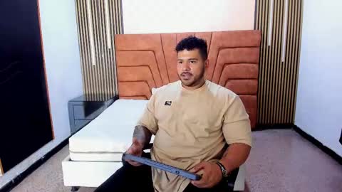 Snapshot of michael_hill1 chatting on September 29, 7:57 pm MICHAEL online show from September 29, 7:57 pm