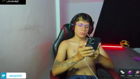 michael independent model  online show from November 8, 12:24 am