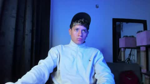 michael independent model  online show from March 29, 12:12 am