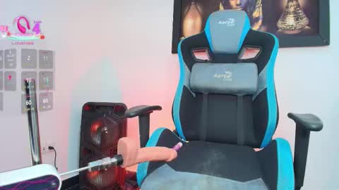 michael_lopez_1 online show from March 1, 7:51 pm