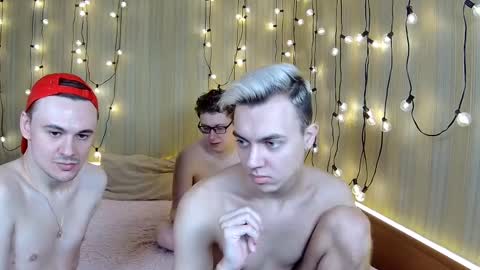 Snapshot of michael_sexdevil chatting on February 23, 6:56 pm michael_sexdevil online show from February 23, 6:56 pm