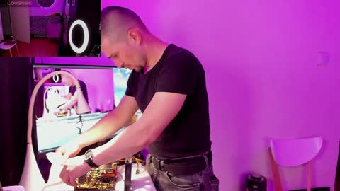 Michael online show from December 5, 4:17 pm