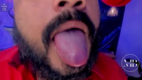 Michael online show from October 18, 2:43 pm