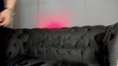 MichaelConnor  online show from February 13, 12:11 pm