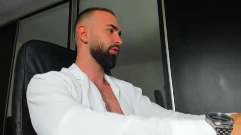 Snapshot of michaelevansx chatting on March 5, 9:59 pm MichaelEvansx online show from March 5, 9:59 pm