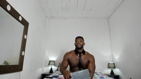 michaell_donnovann online show from June 13, 7:13 pm