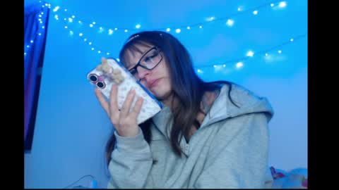 Michell online show from April 2, 3:25 am