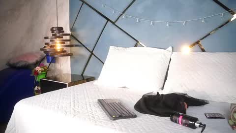 michell_starrr online show from May 19, 3:13 am