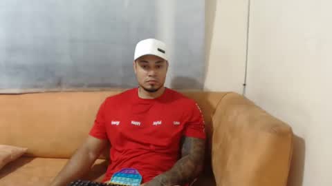 michelle_allen0104 online show from January 15, 11:10 am