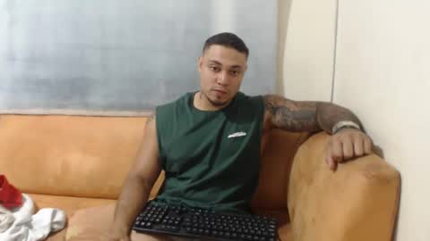 michelle_allen0104 online show from February 1, 3:52 am