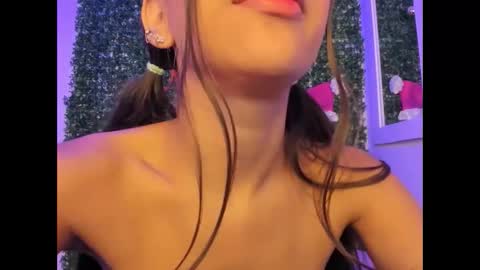 michell online show from November 30, 9:00 pm