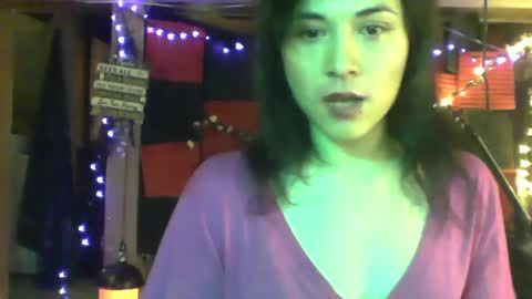Snapshot of michelle_flowers chatting on September 22, 2:59 am michelle_flowers online show from September 22, 2:59 am