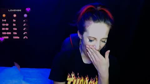 Snapshot of michelleevie chatting on December 10, 4:24 am Agatha online show from December 10, 4:24 am