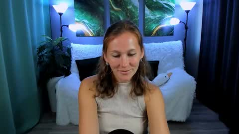 MichelleOrtis online show from September 24, 10:33 am