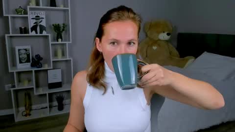 MichelleOrtis online show from April 21, 2:51 am