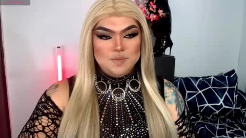 Michelle online show from November 4, 11:50 pm