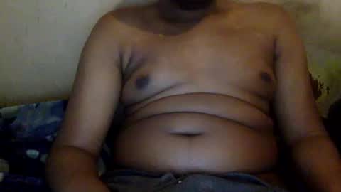 Snapshot of mickkzzx chatting on January 19, 3:32 pm mickkzzx online show from January 19, 3:32 pm