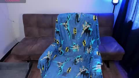 Blue online show from February 15, 2:33 pm