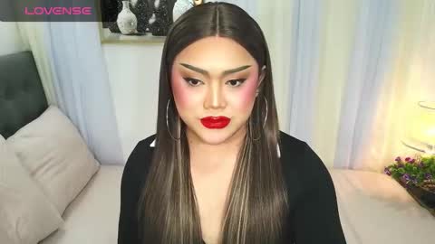 Jasmine online show from December 21, 9:10 pm